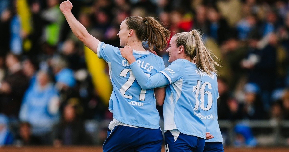 Niamh Charles celebrates her first goal for Man City Women against Brighton